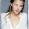 http://www.topcelebs.com/dyn/celebrities/Estella_Warren/new/154448.jpg